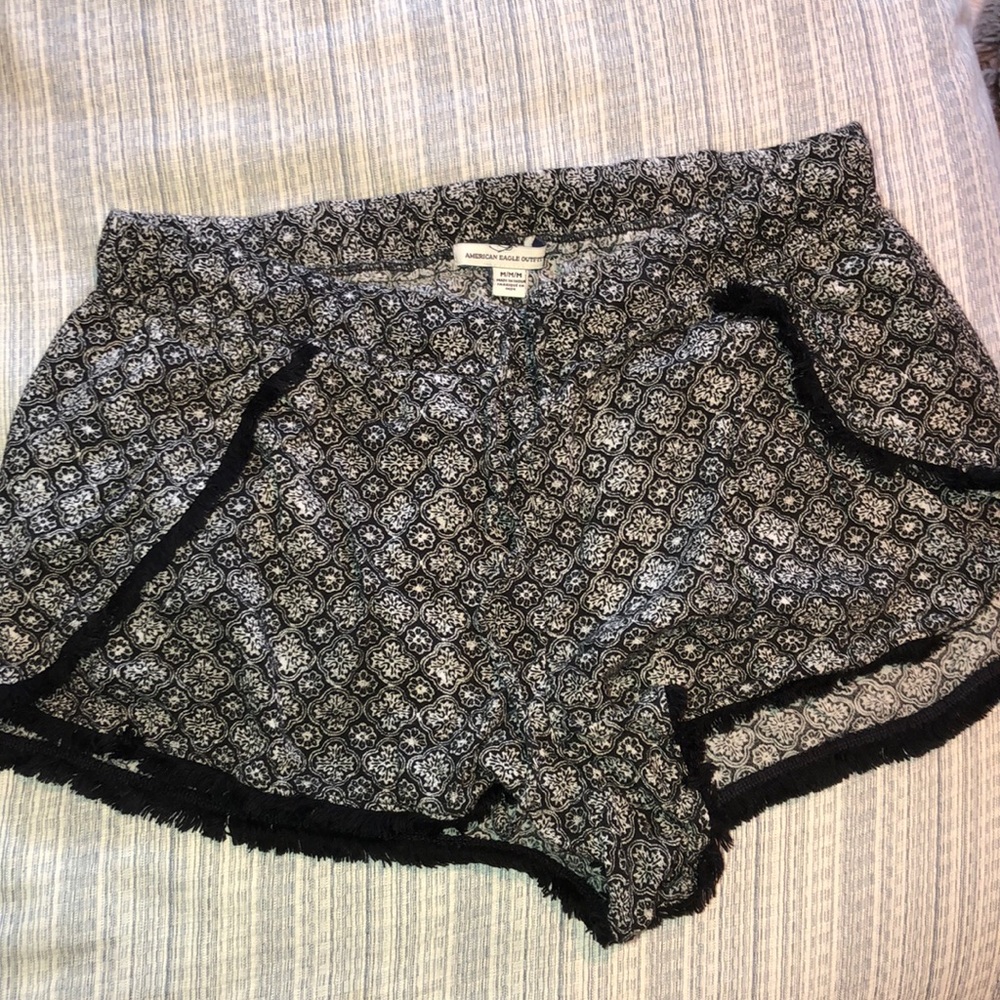 American Eagle patterned shorts